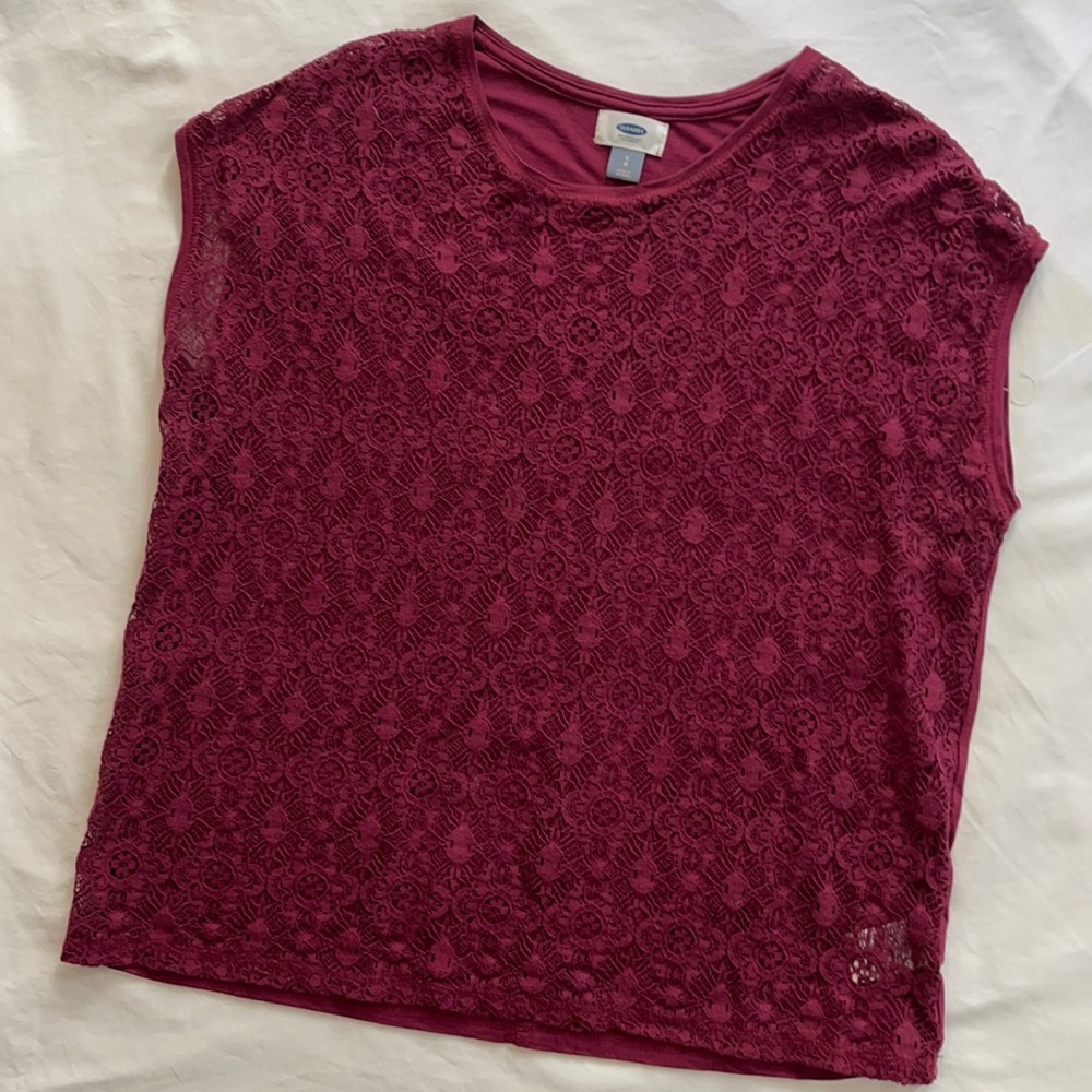 Maroon Old Navy Lace Front top